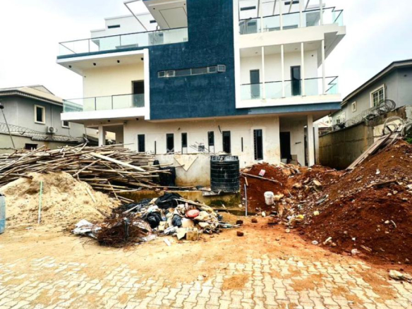 4 Bedroom Duplex for Sale in Magodo GRA Lagos