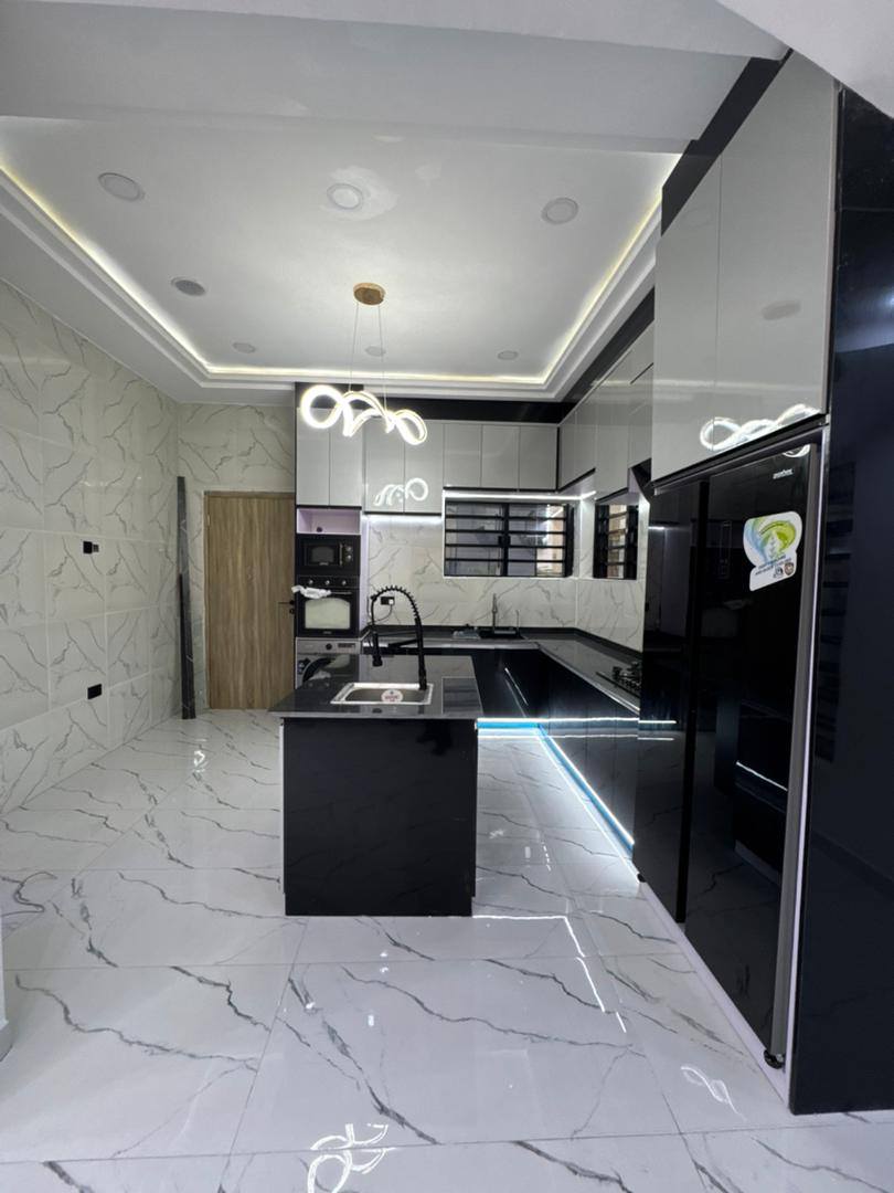 3 TASTEFULLY BUILT 4 BEDROOM DUPLEX FOR SALE