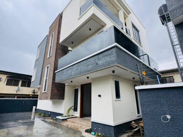 5 BEDROOM DETACHED DUPLEX FOR SALE IN IKEJA LAGOS