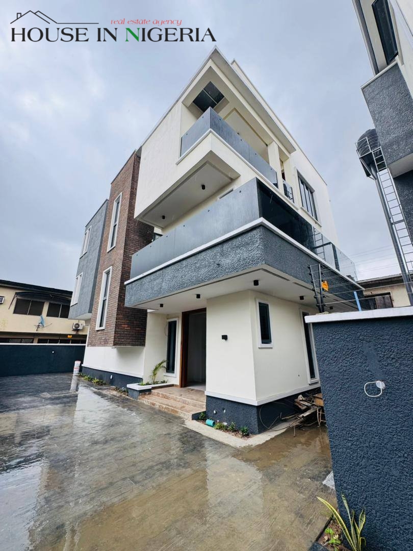 5 BEDROOM DETACHED DUPLEX FOR SALE IN IKEJA LAGOS