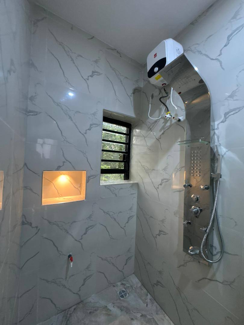 9 4 BEDROOM DUPLEX FOR SALE