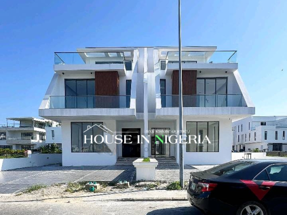 5 BEDROOM DETACHED DUPLEX FOR SALE