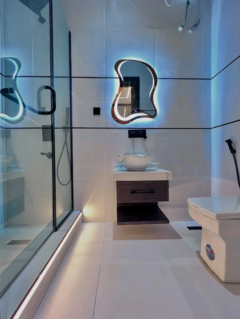 bathroom 5-bedroom luxury duplex for sale in Lekki