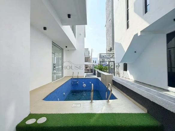 5-BEDROOM DETACHED DUPLEX for SALE LEKKI