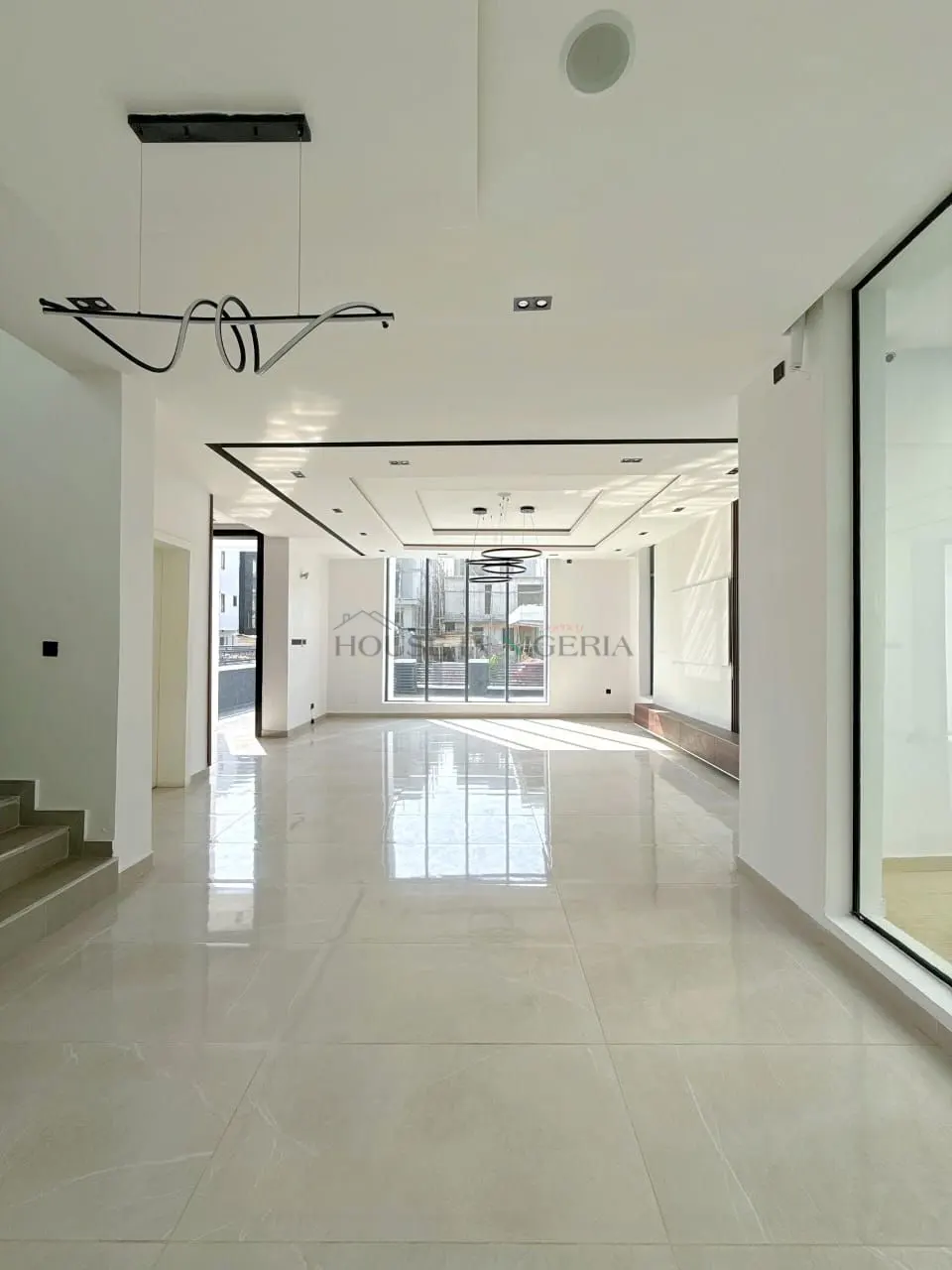 5-BEDROOM DETACHED DUPLEX for SALE LEKKI