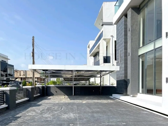 5-BEDROOM DETACHED DUPLEX for SALE LEKKI