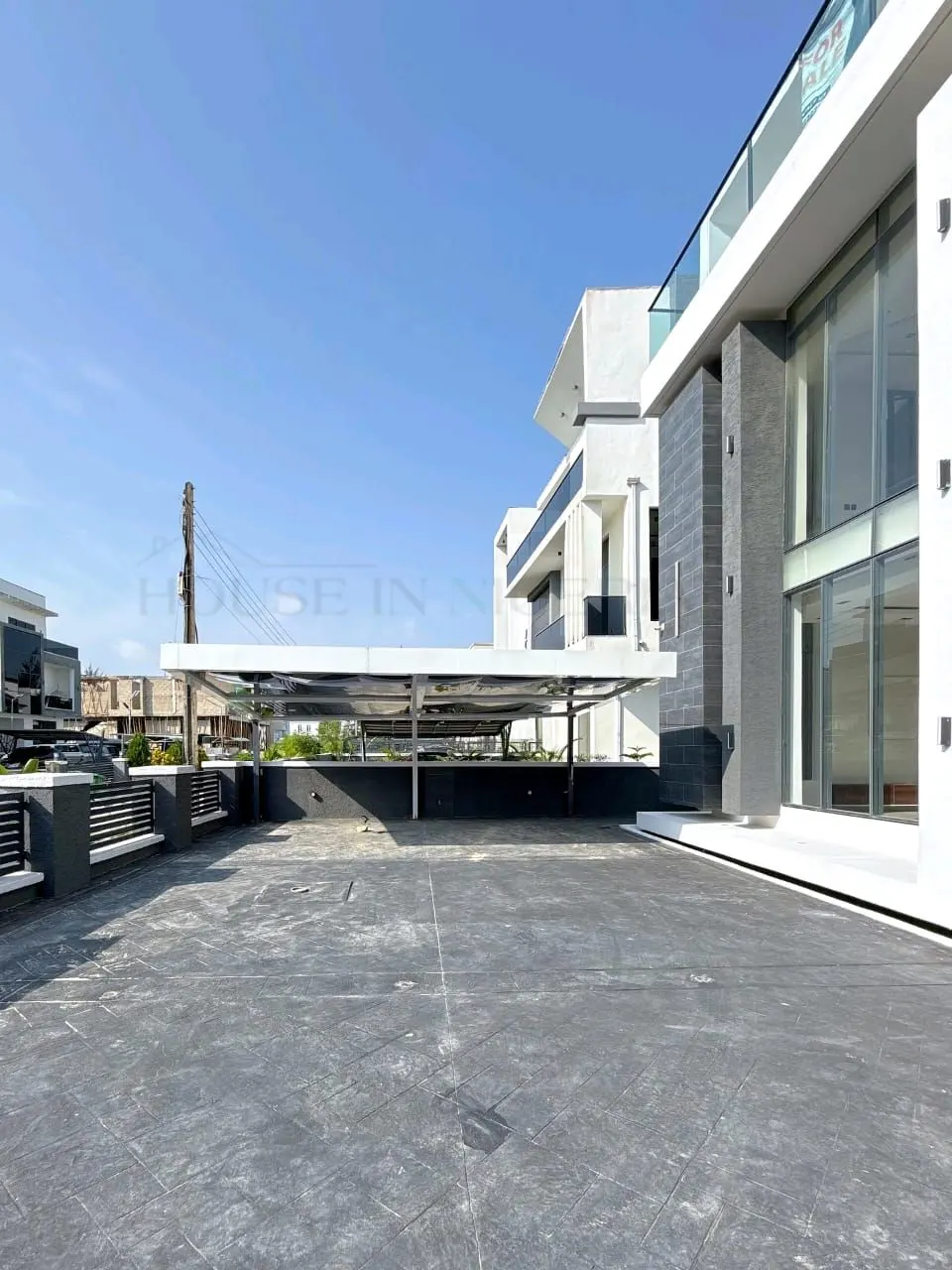 5-BEDROOM DETACHED DUPLEX for SALE LEKKI