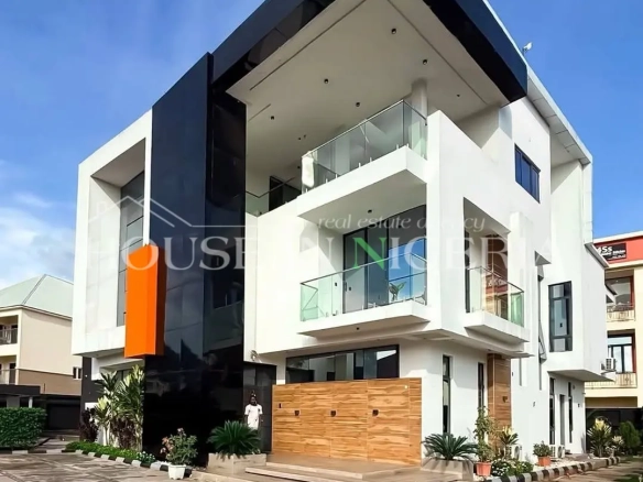 5-bedroom detached duplex in Abuja