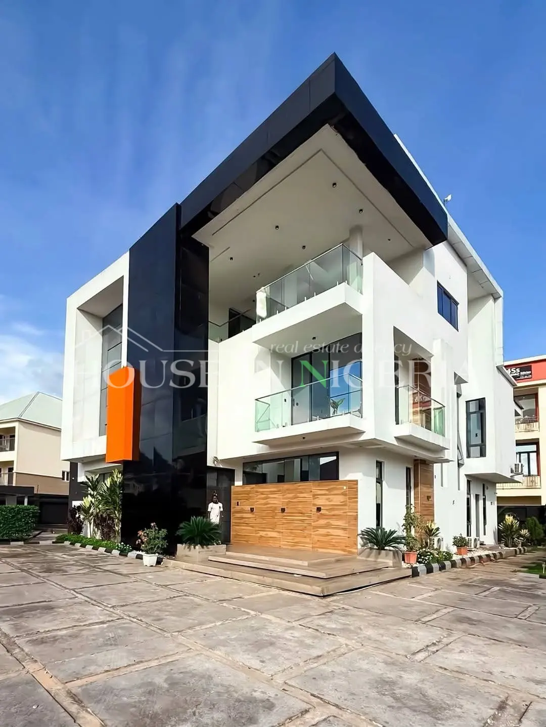 5-bedroom detached duplex in Abuja