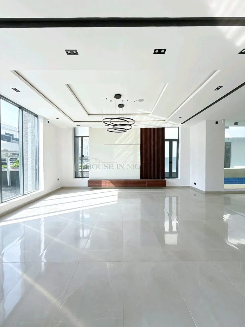 5-BEDROOM DETACHED DUPLEX for SALE LEKKI