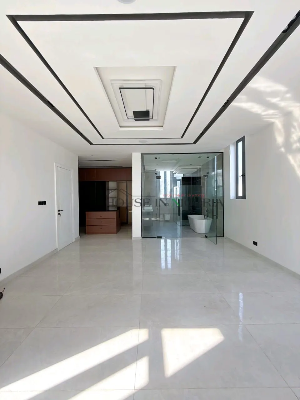 5-BEDROOM DETACHED DUPLEX for SALE LEKKI