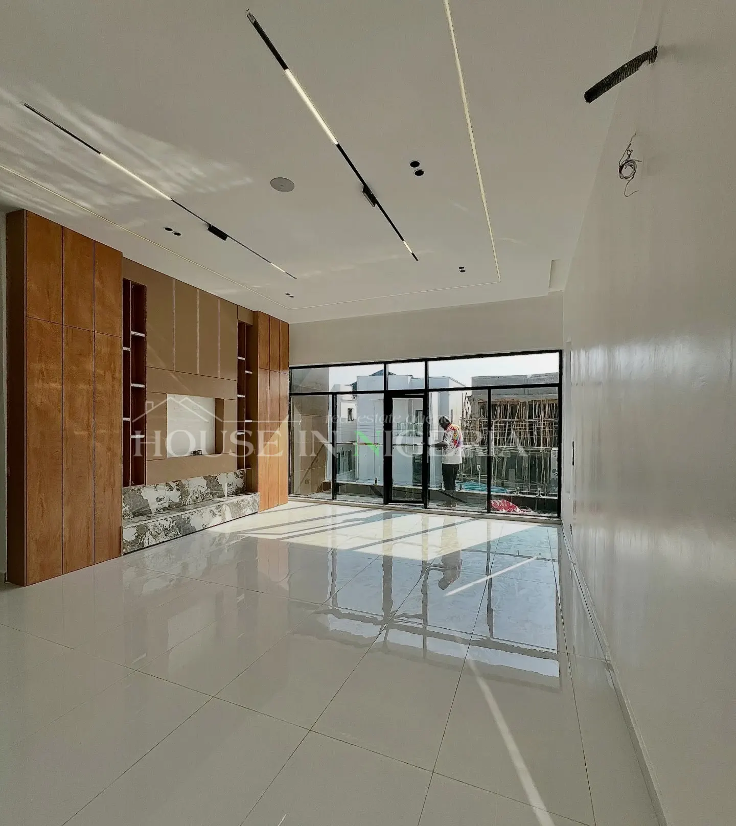 kl 13 Houses in Lagos