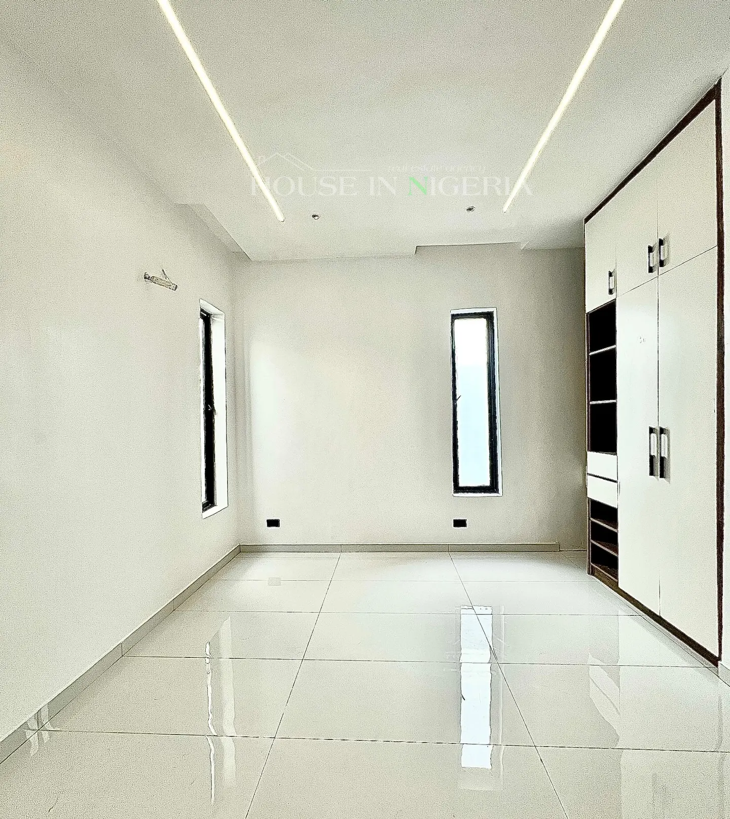 kl 17 Houses in Lagos