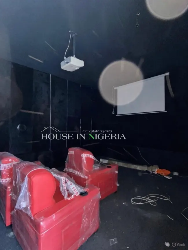 Semi Detached House for Sale in Lekki Phase 1