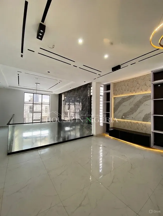 Semi Detached House for Sale in Lekki Phase 1