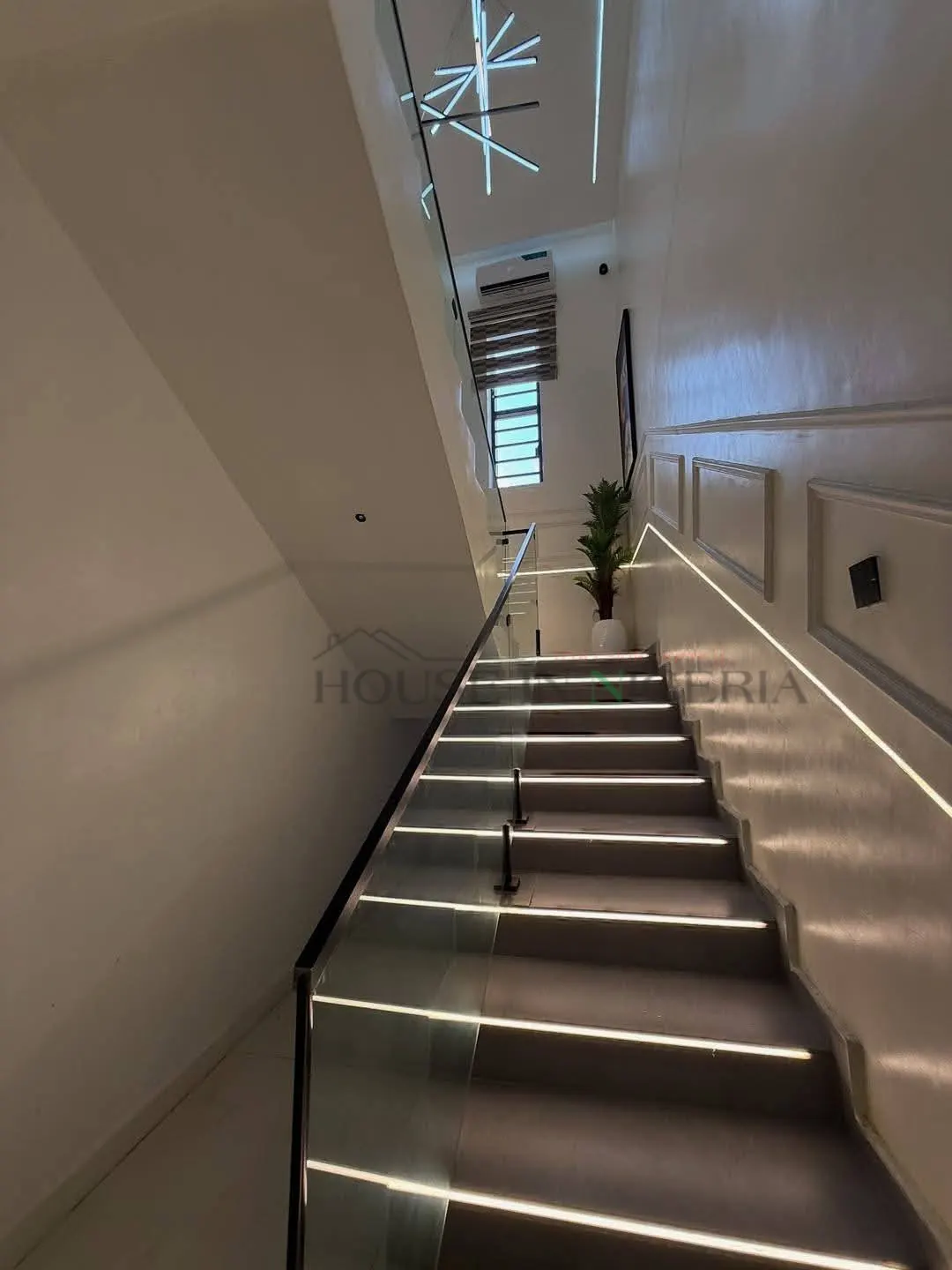 Furnished 5 Bedroom Duplex