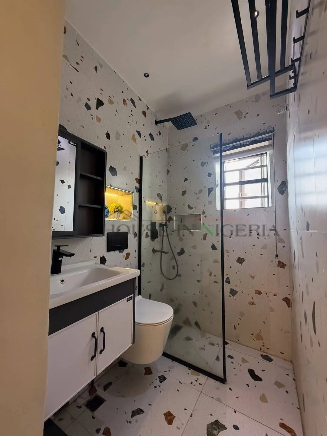 Furnished 5 Bedroom Duplex