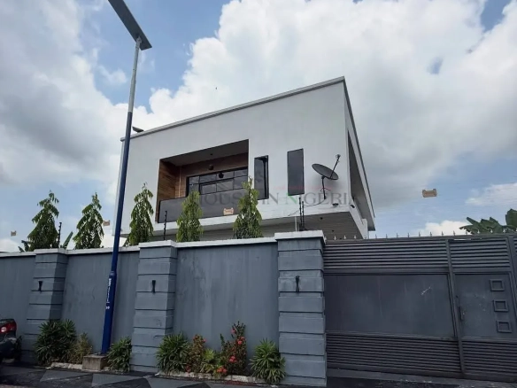 Furnished 5 Bedroom Duplex